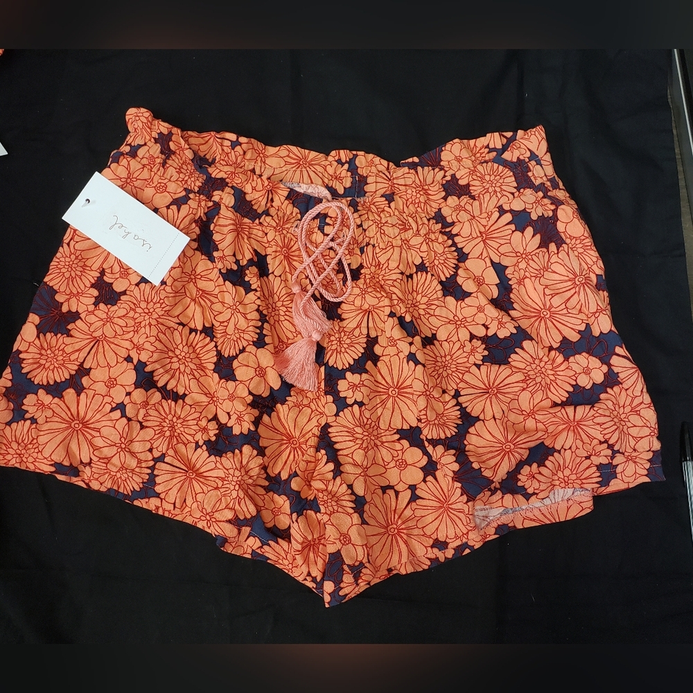 Isabel Maternity Pink/Blue Floral Shorts NWT